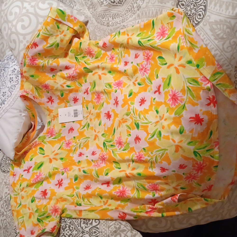 Crown 👑 and Ivy, Size XL,Multi colored..Blouse
